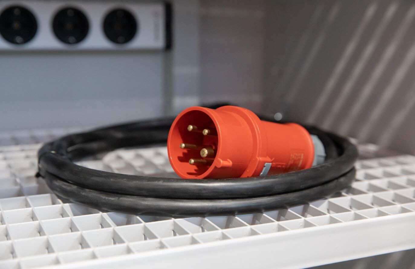 Power supply cable 400 V for model(s): IO90 with width 600 and 1200 mm