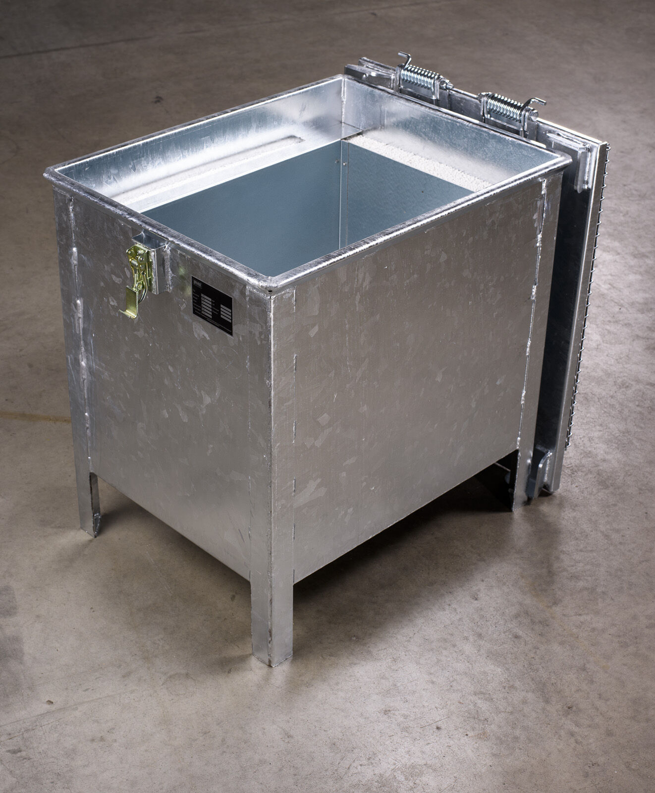 Lio Guard Storage Box 90 battery storage container made of galvanized steel for lithium-ion batteries including Pyrobubbles