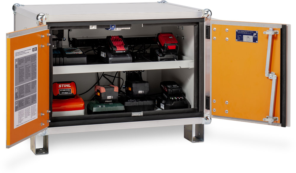 CEMO feuerfester Akku-Ladeschrank Premium Plus 8/5 LockEX 2.0